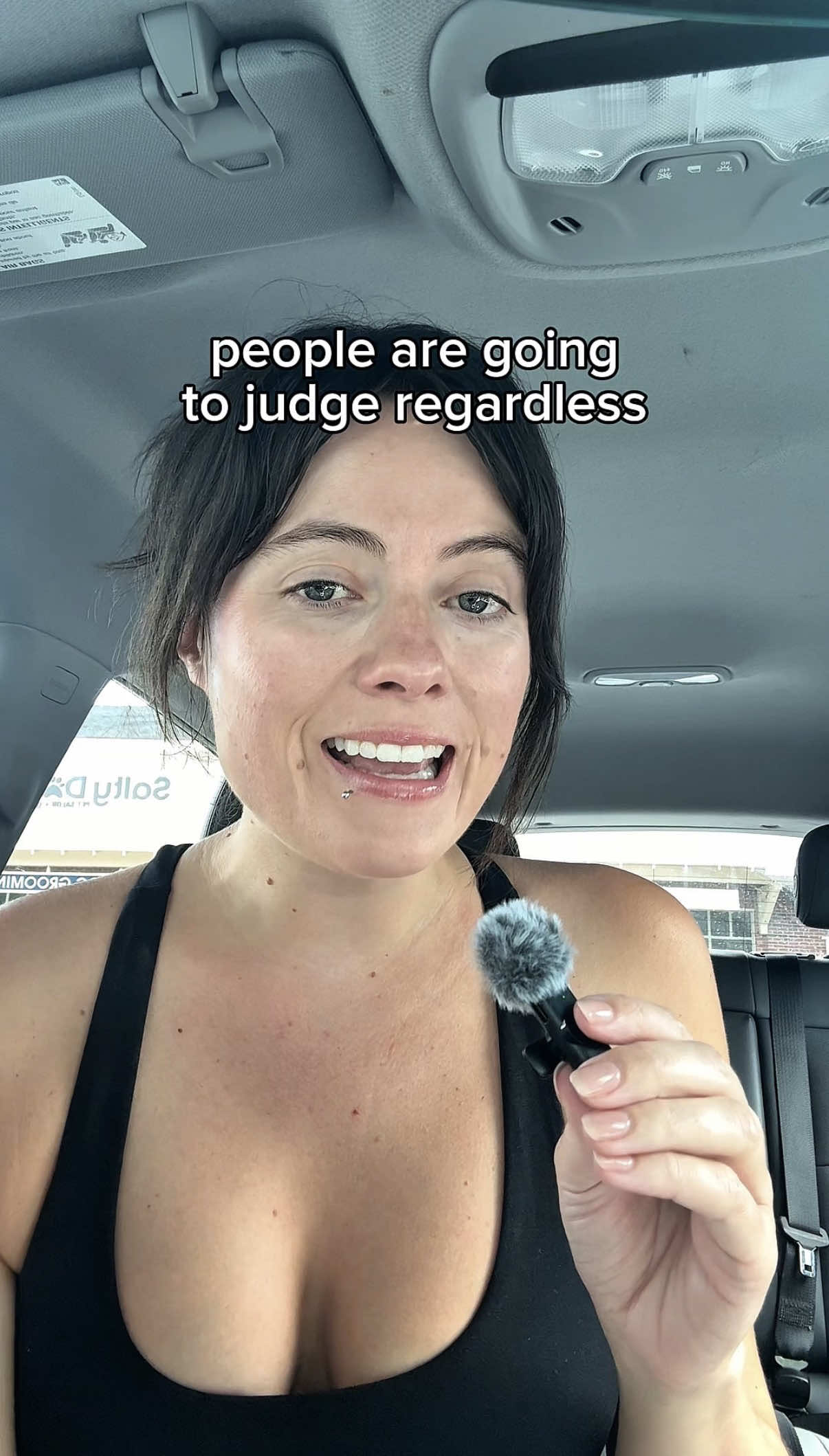 @maggieeatsvegan
