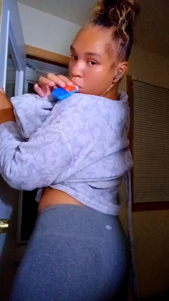 @nieyapretty
