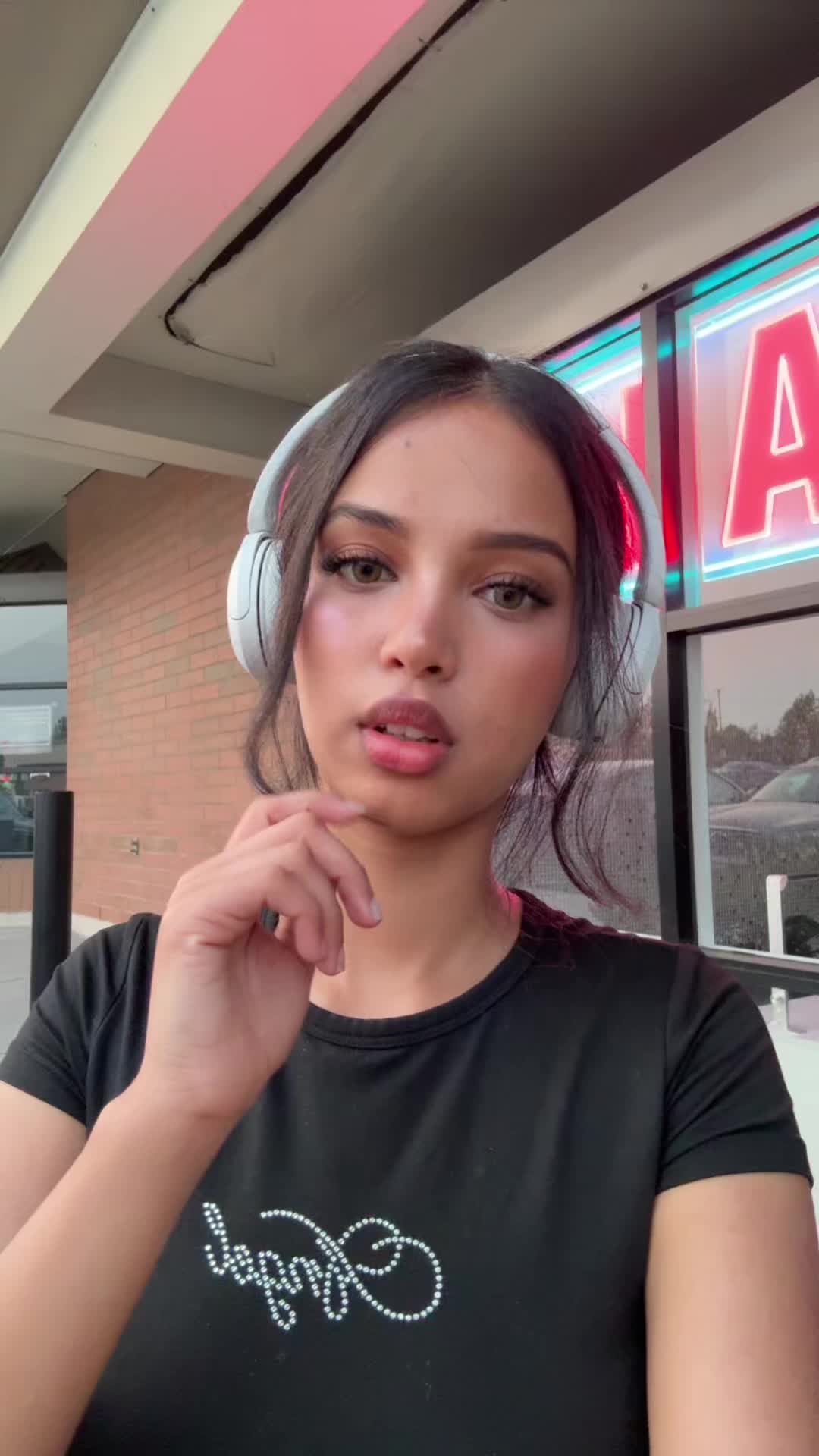 @🦢