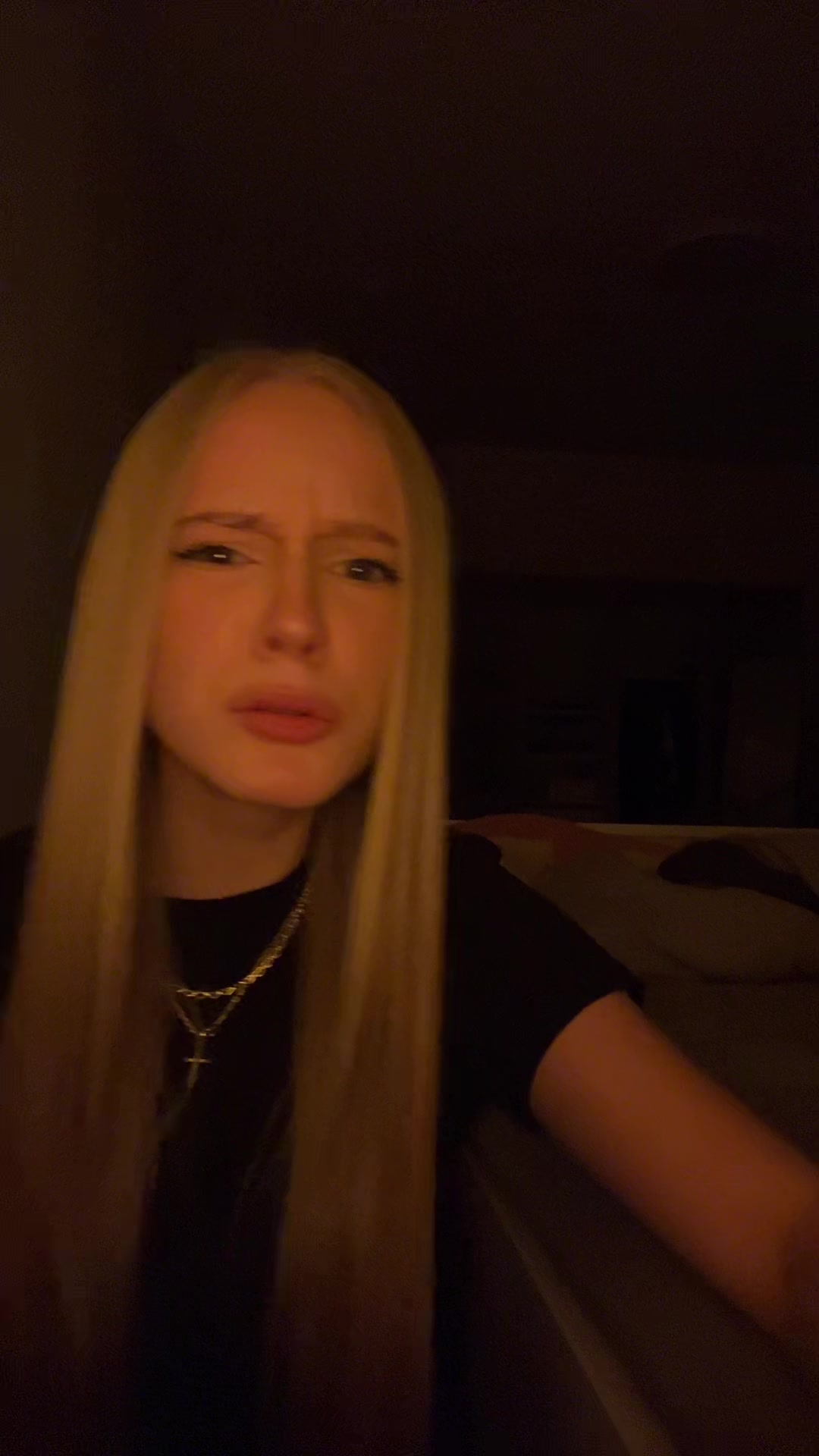 @Emese