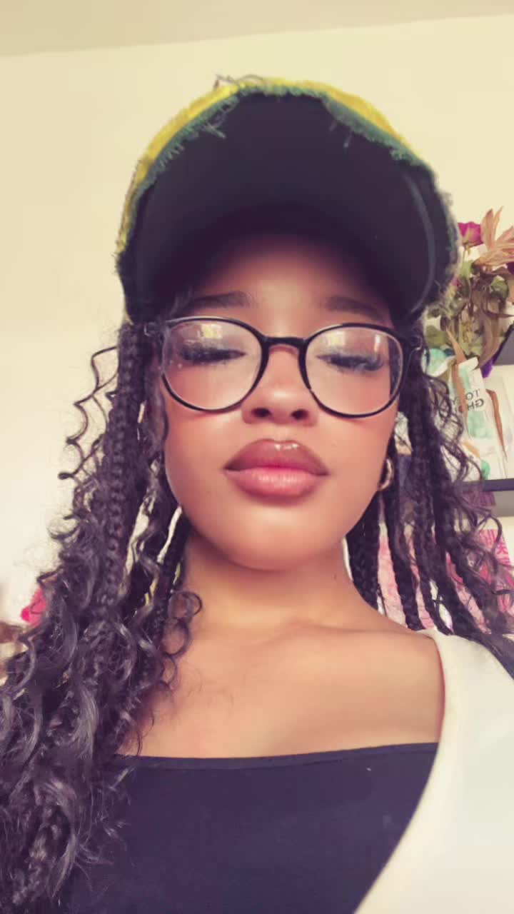 @urfavemixedgirl