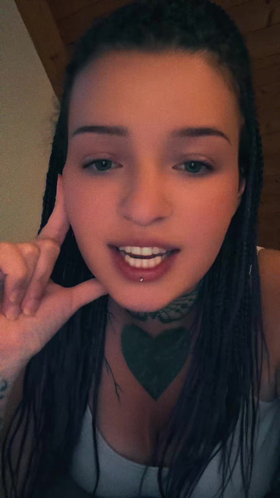 @𝒱𝒾𝓋𝒾69🖤