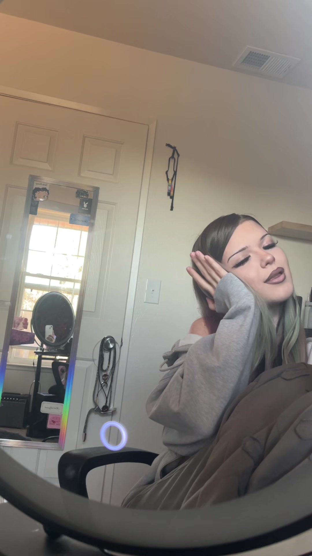 @shh