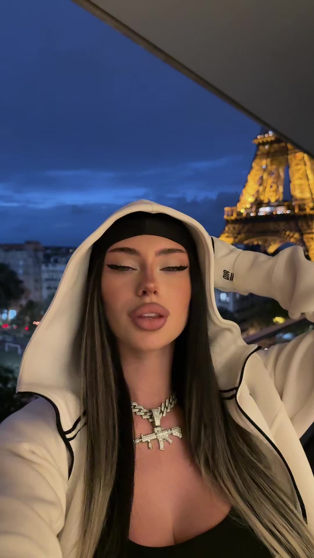 @Syndii69