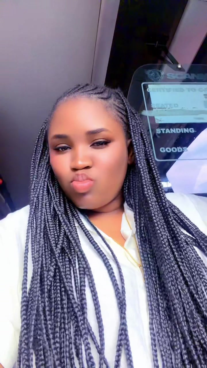 @Monica mnyantuzu
