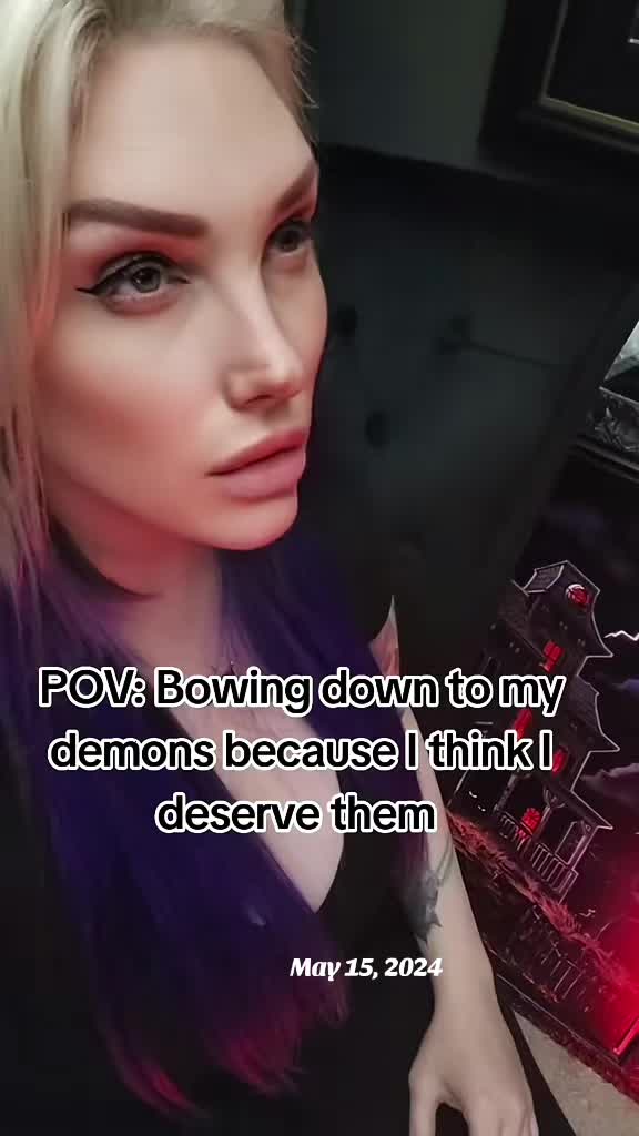 @TheMoistQueen &reg;️