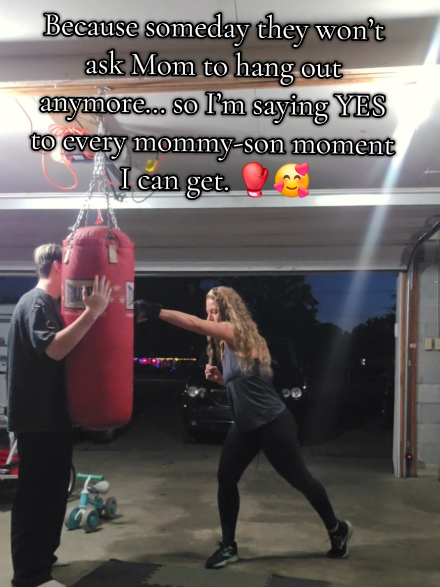 @Ashley🦋✨️ Fit Mom