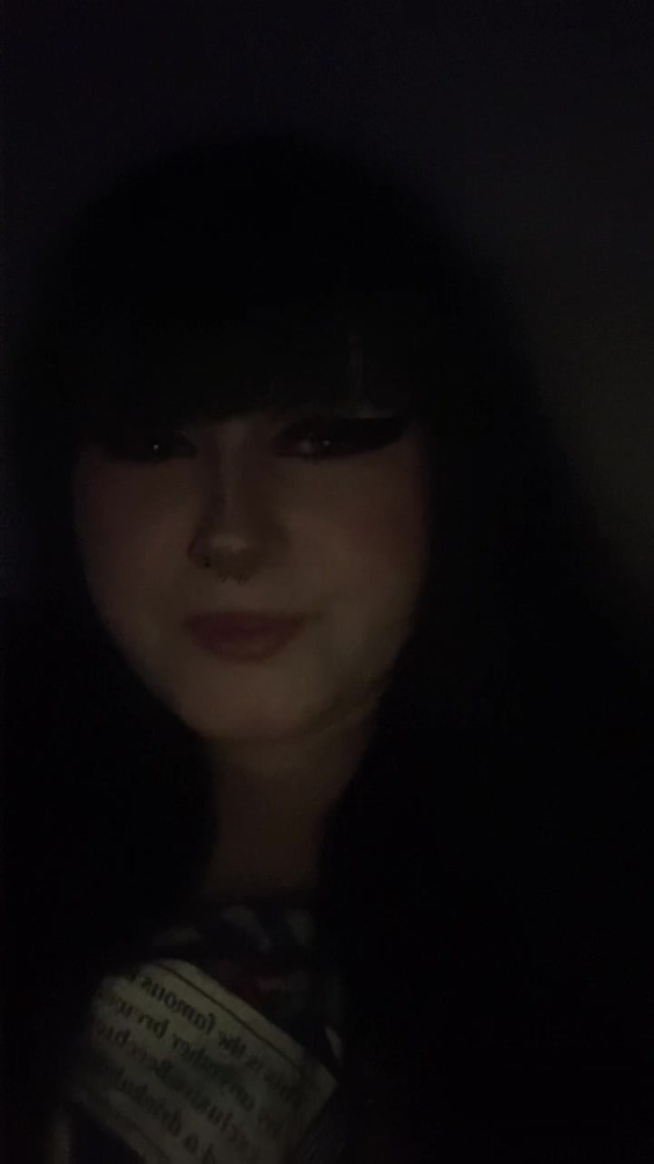 @princess_hollie01🦇