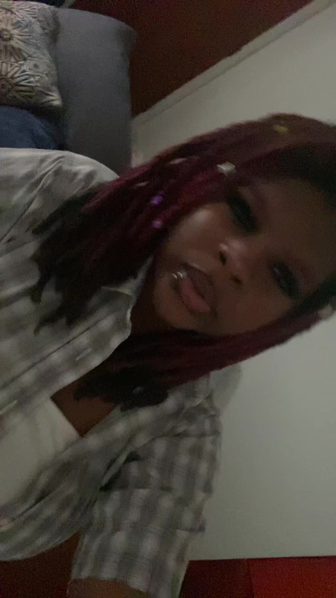 @🤫