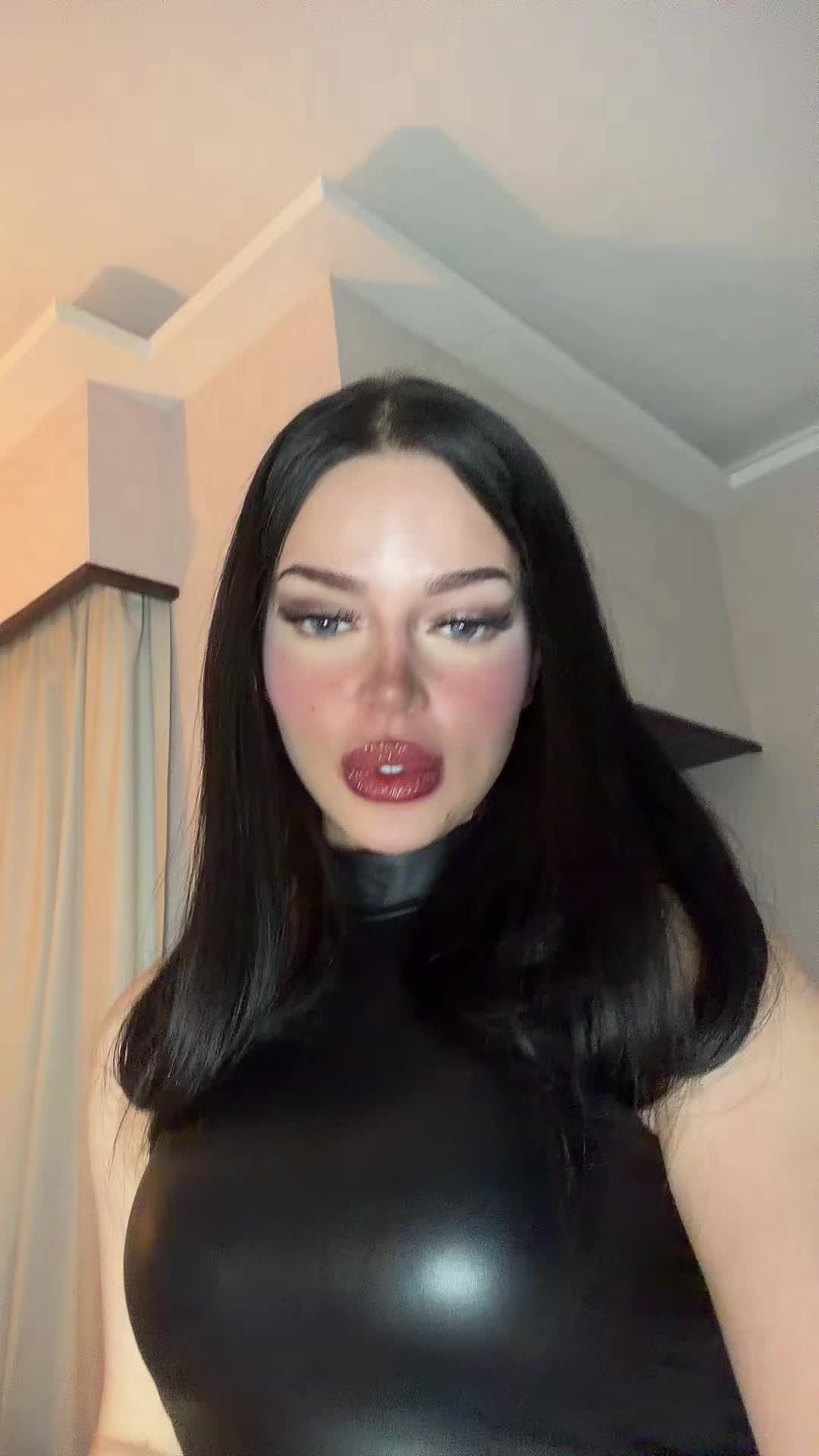 @Paloma