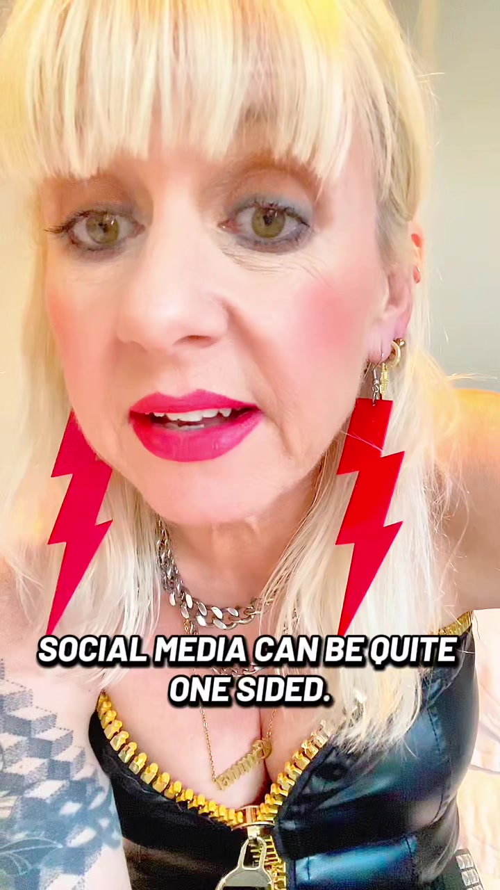 @Emma Mann⚡️Everyday Rebellion