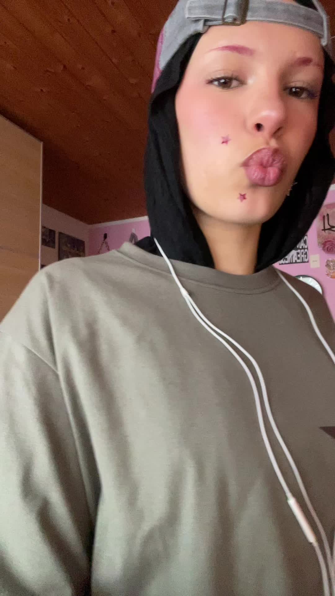 @pranvera_s&sup1;⁰⁰⁹ꨄ