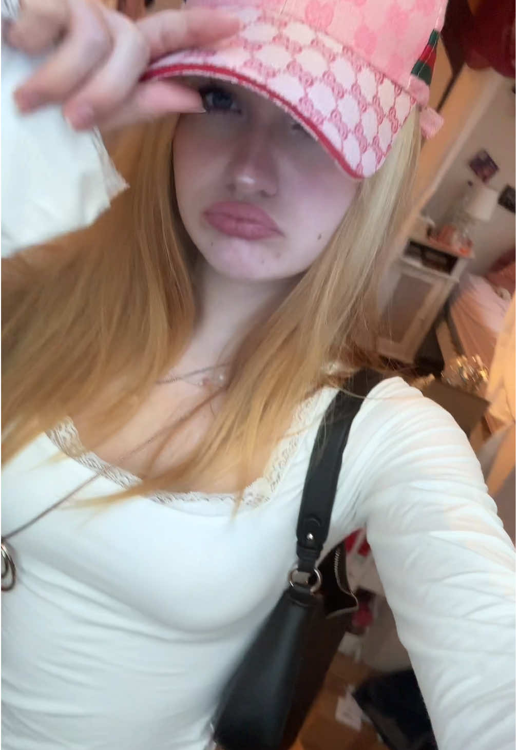 @phresgirlswag