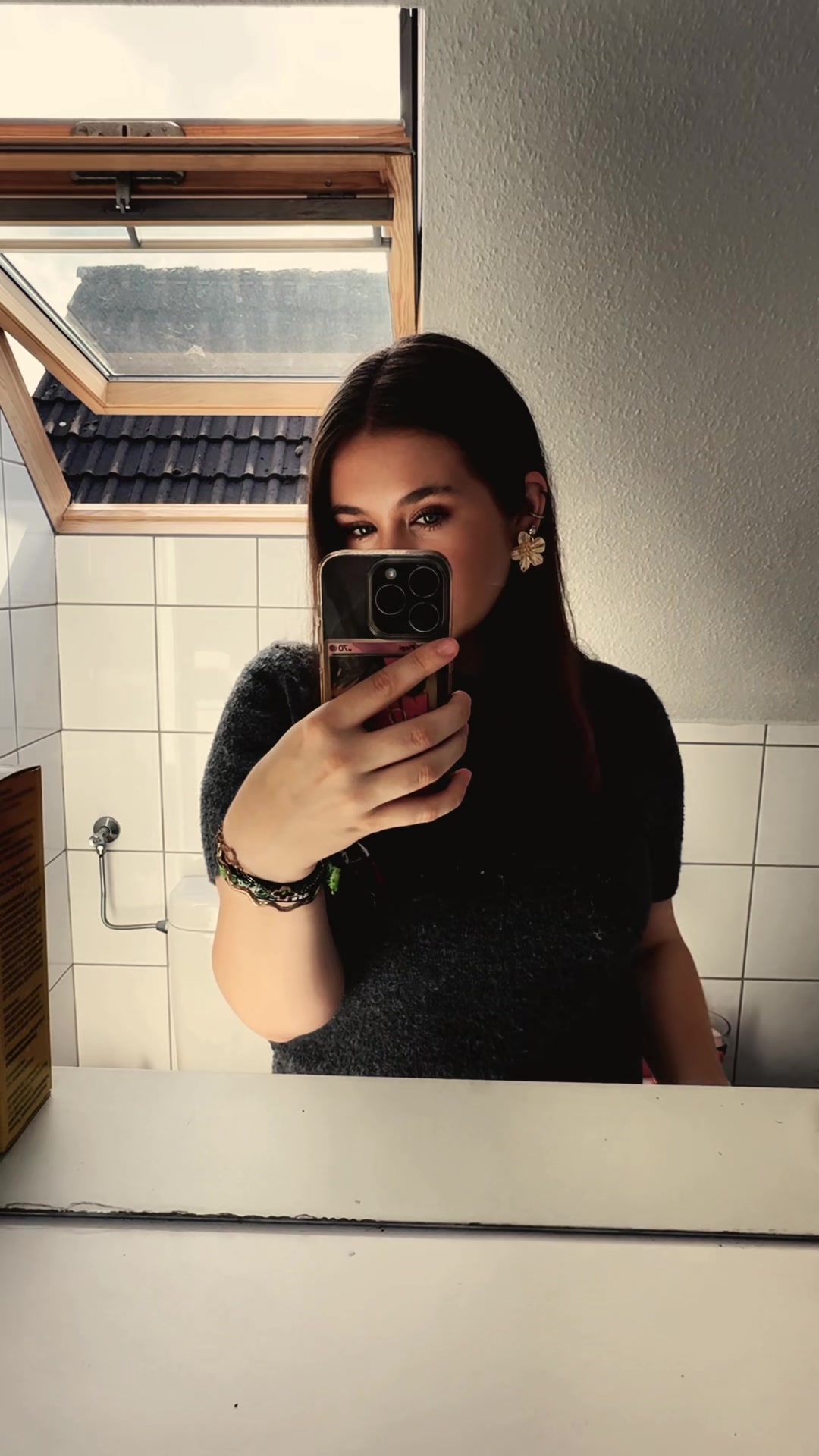 @maike maria 🖤💛