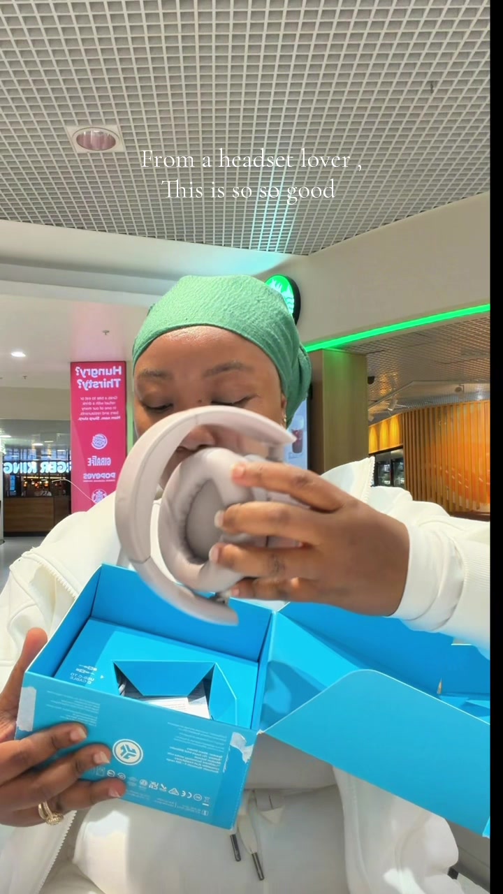 @Zee 🤍