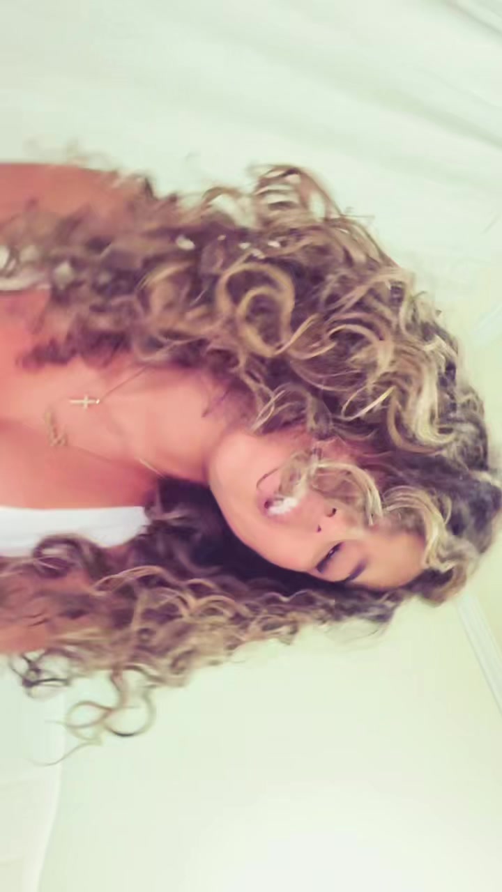 @🤫