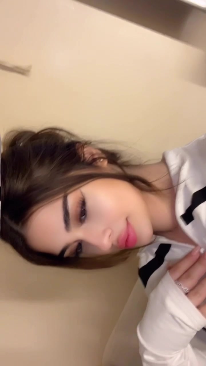 @𝑺𝒆𝒍𝒆𝒏🫀
