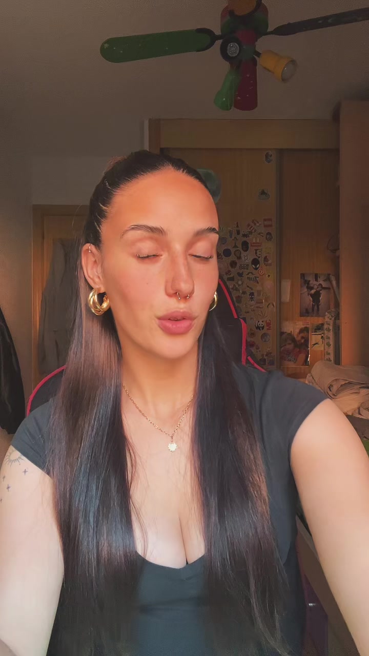 @Luu🥀