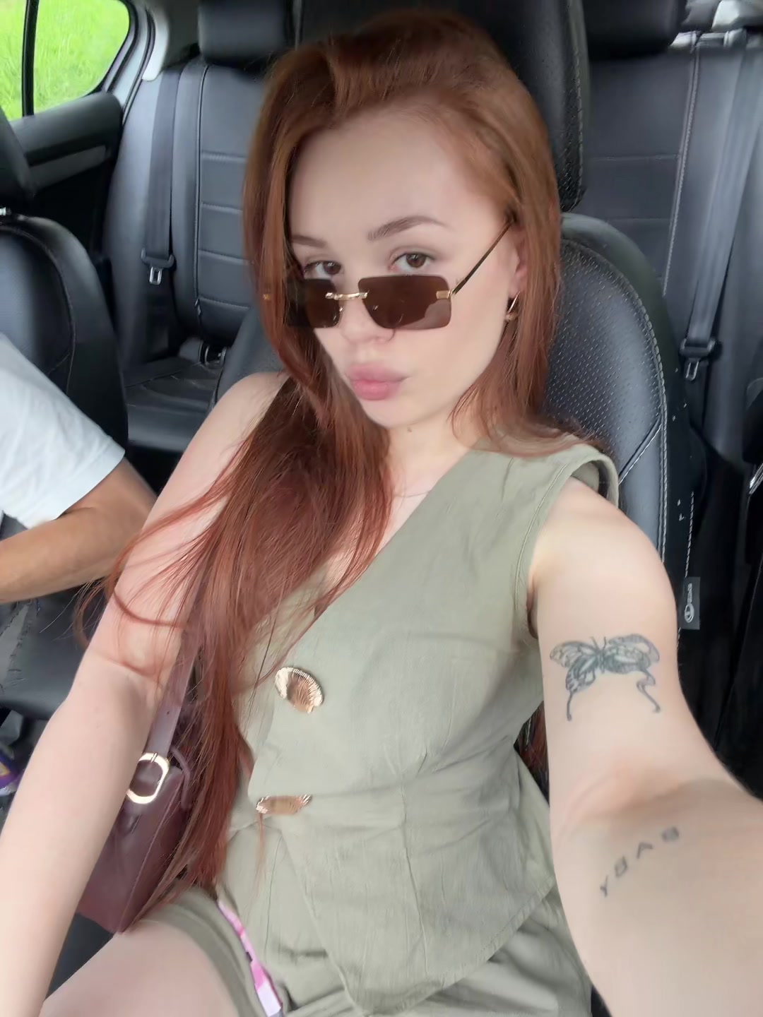 @alinessaaa0