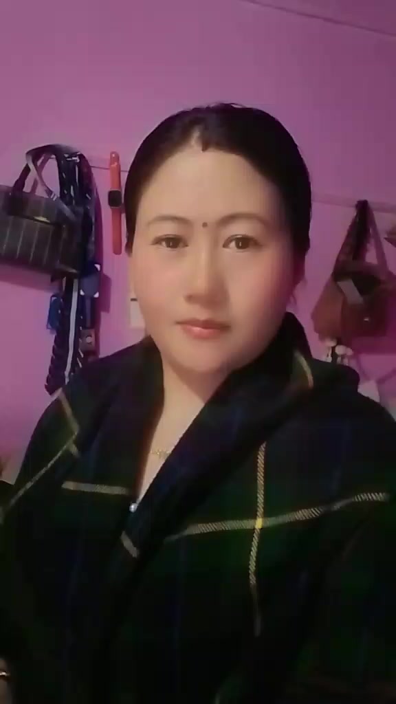 @China Gurung