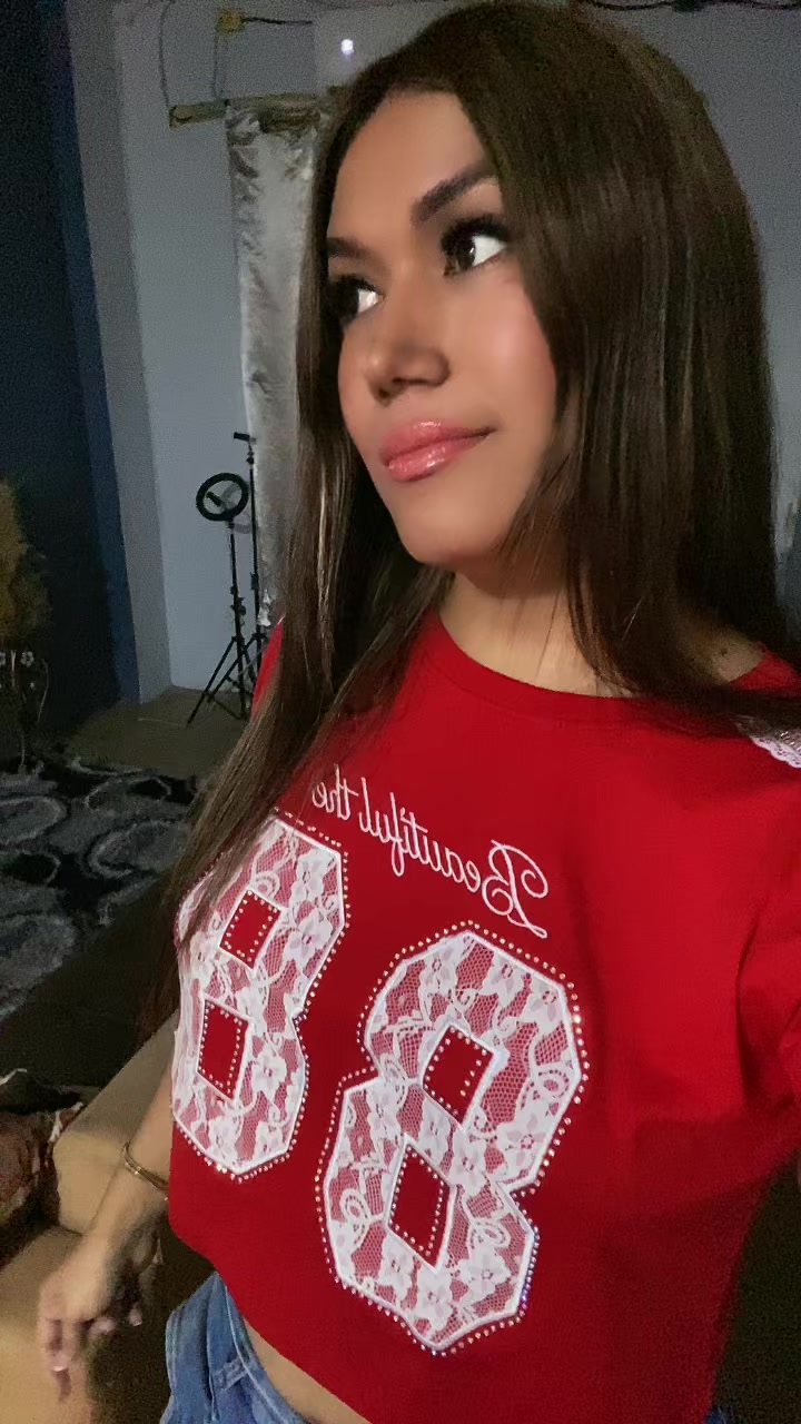 @Elyse Alessandra 🏳️⚧️