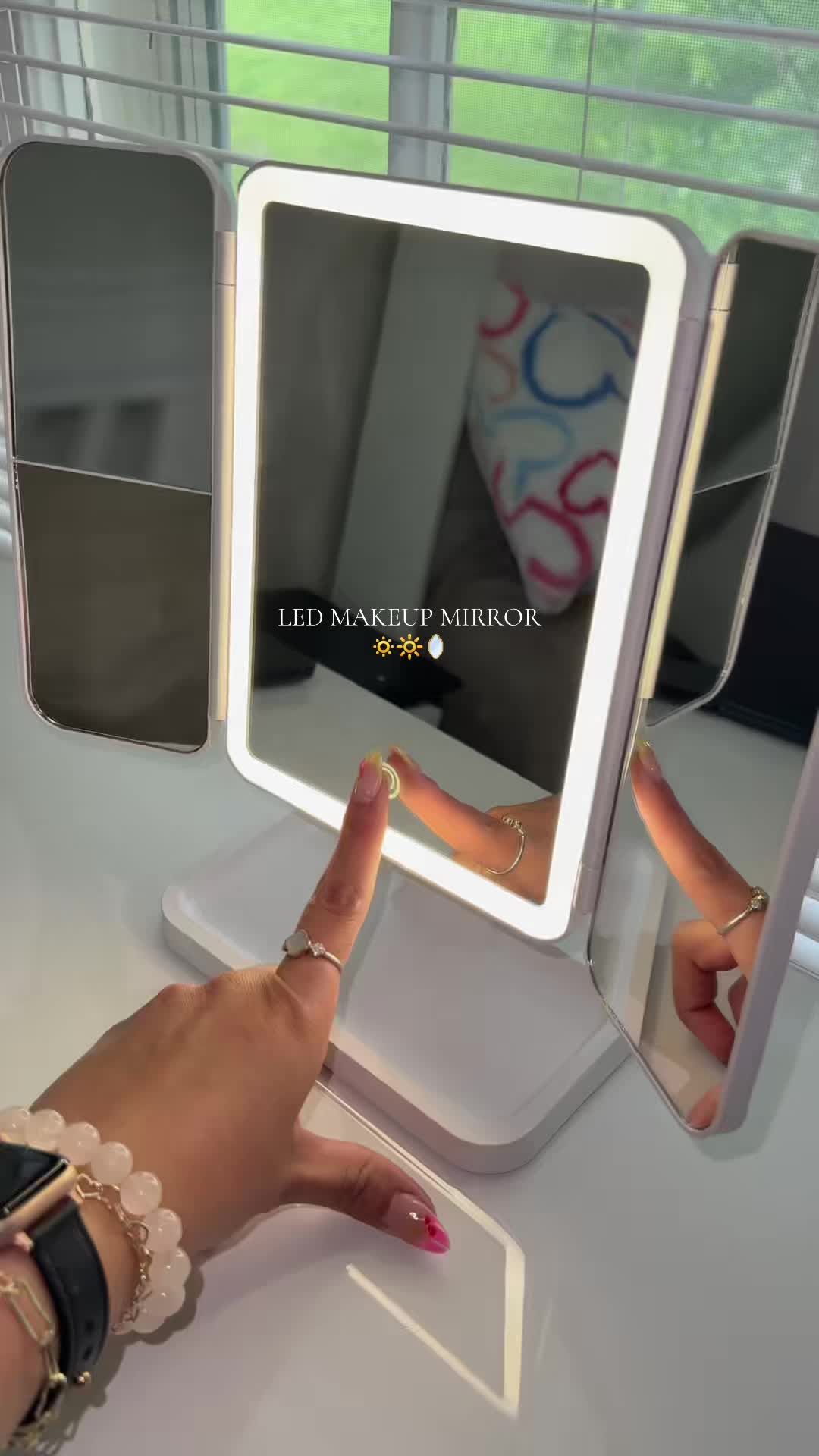 @ᒪIᒪᒪIᗩᑎ ᗷOᑎIᒪᒪᗩ.🦒