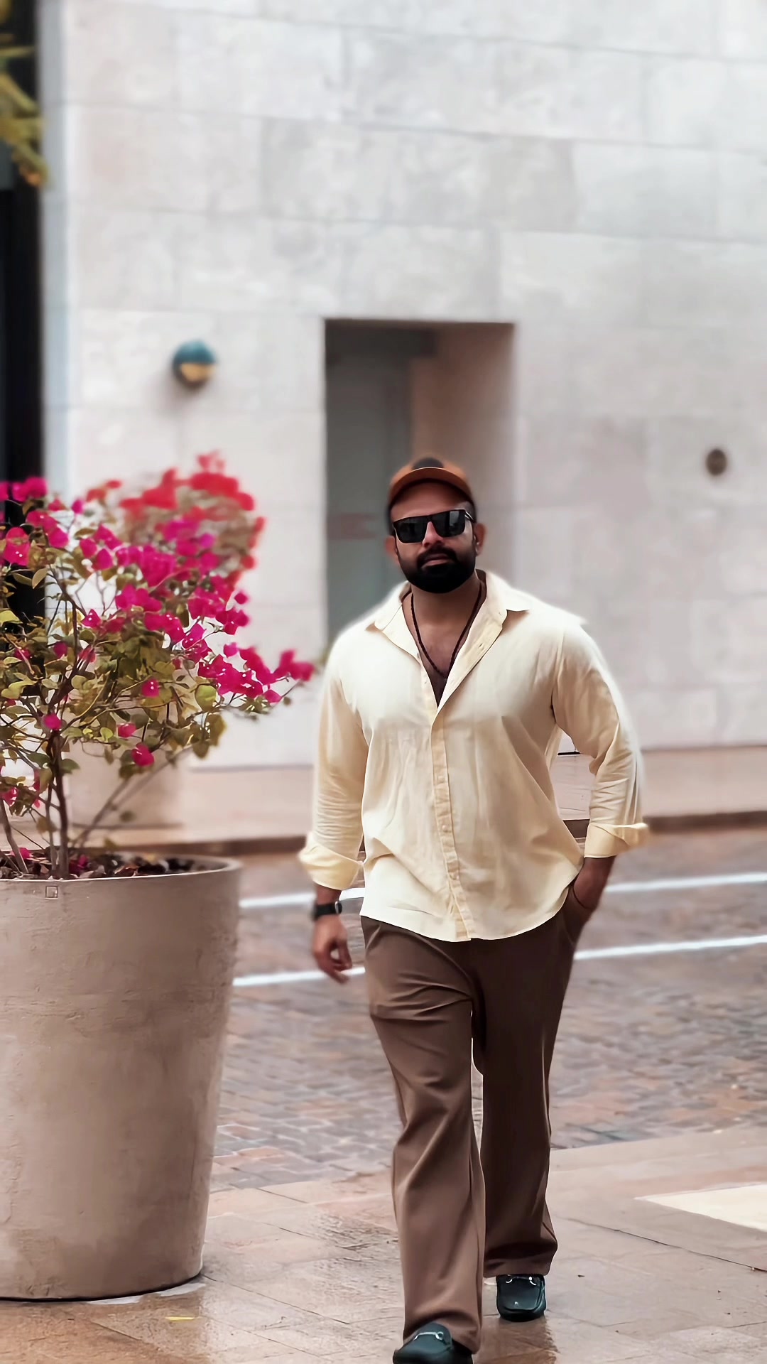 @👑തൊപ്പിക്കാരൻ👑
