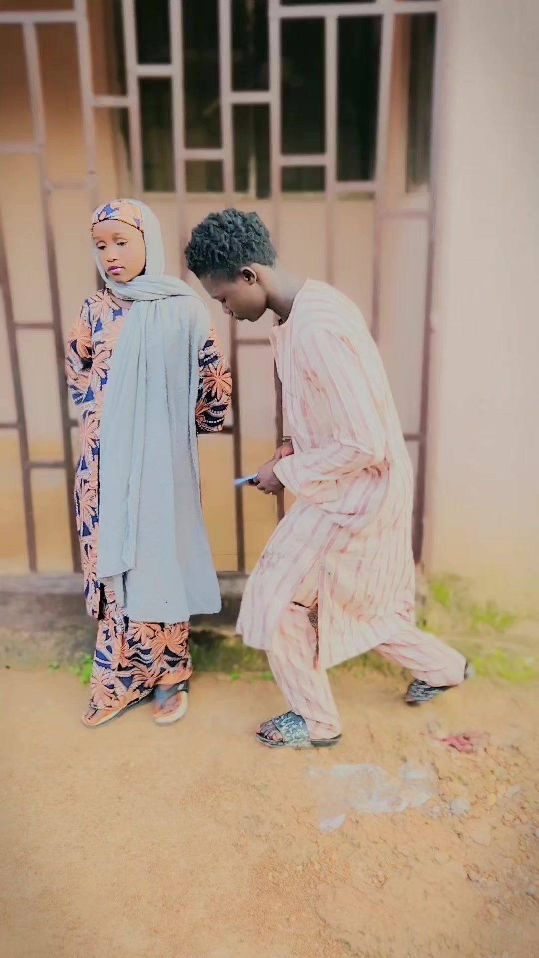 @mai kwaila ne saikadaure