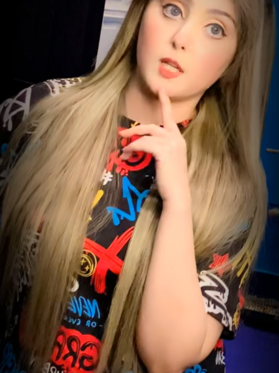 @Aყɱι Sԋαԋ🦋