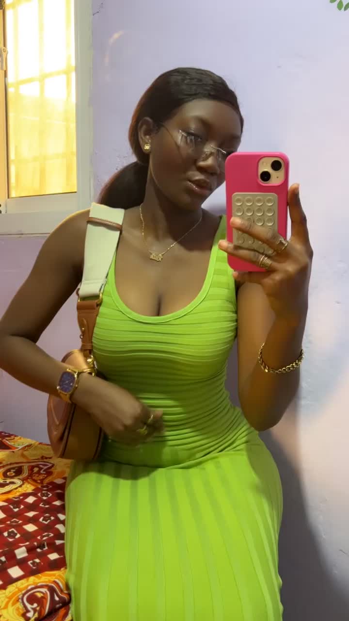 @CapriceNoir🖤🇬🇦🇨🇬