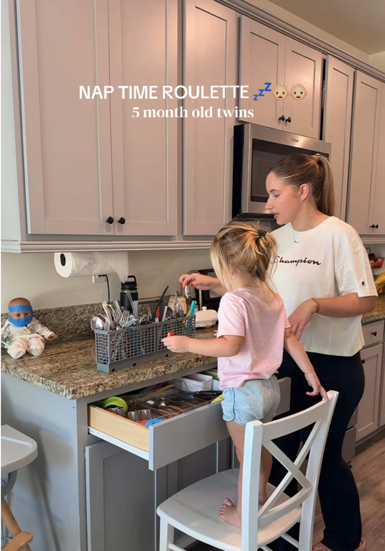 @Emily | Twin Mom + 3