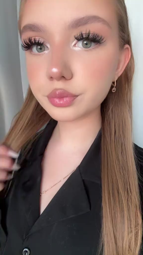 @𝓴𝓻𝓲𝓼𝓽𝔀𝓮🪽