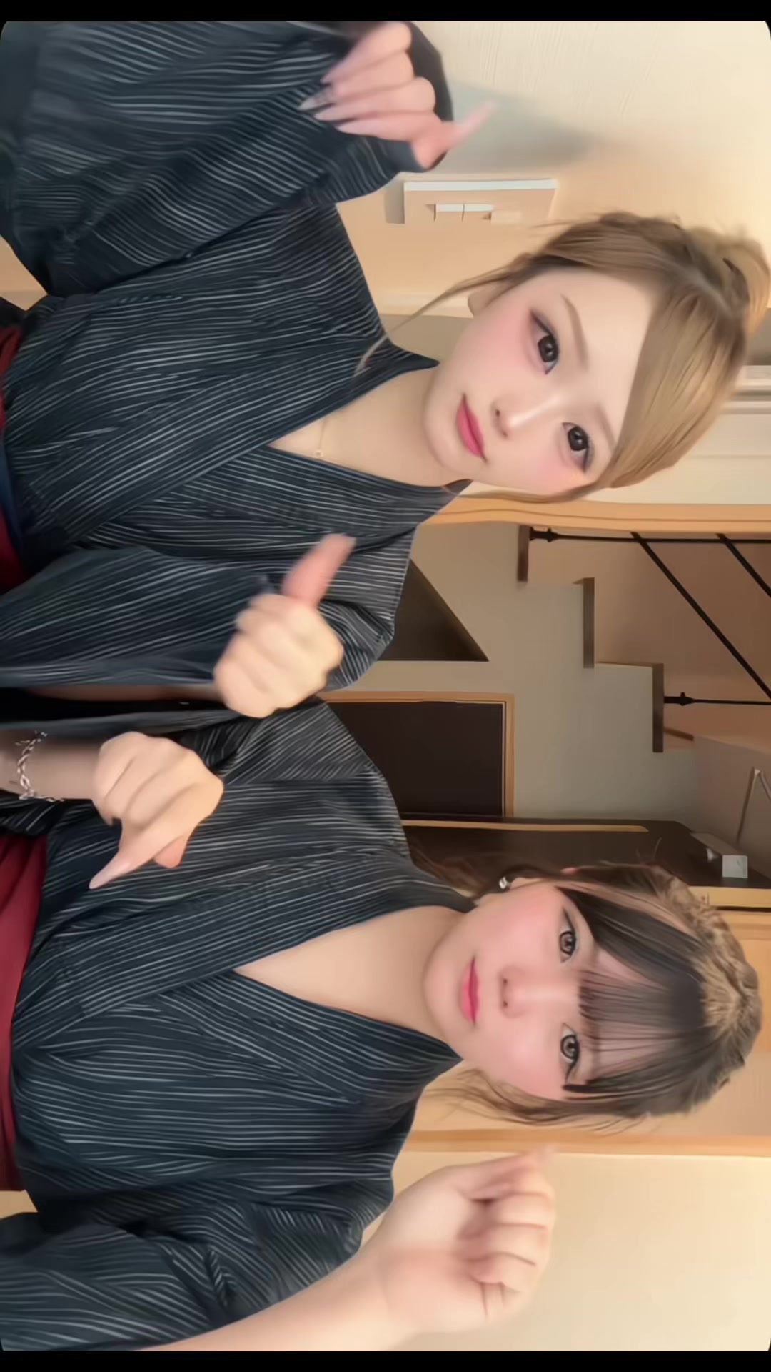 @ぴーこに
