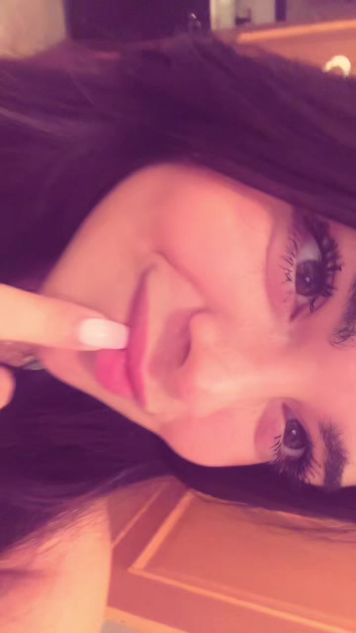 @nicole