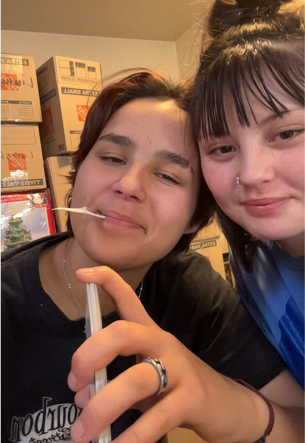@𝐸𝓂𝒾