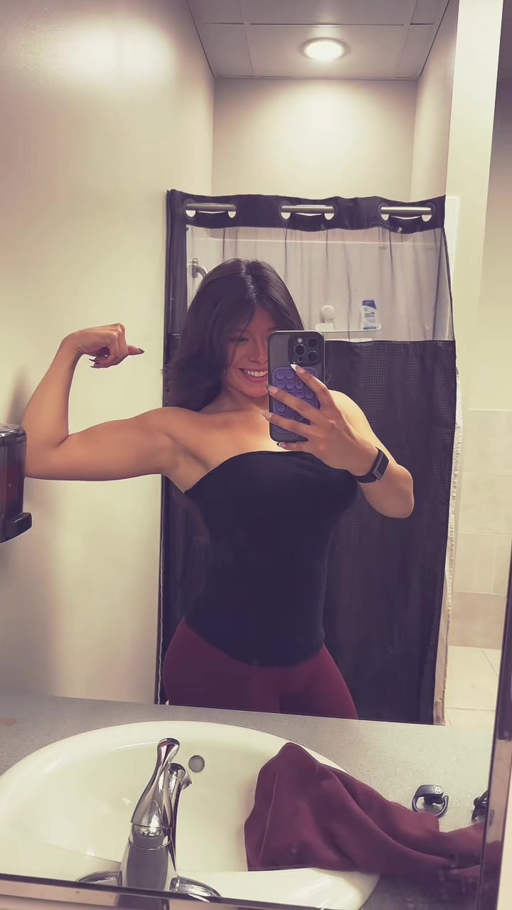 @Ana<3