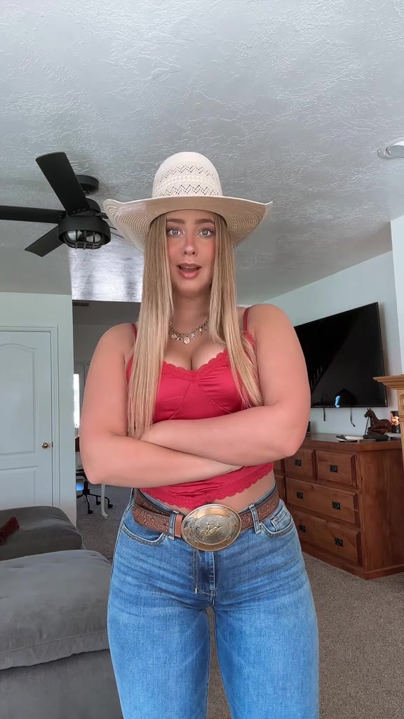 @the.hippe.space.cowgirl