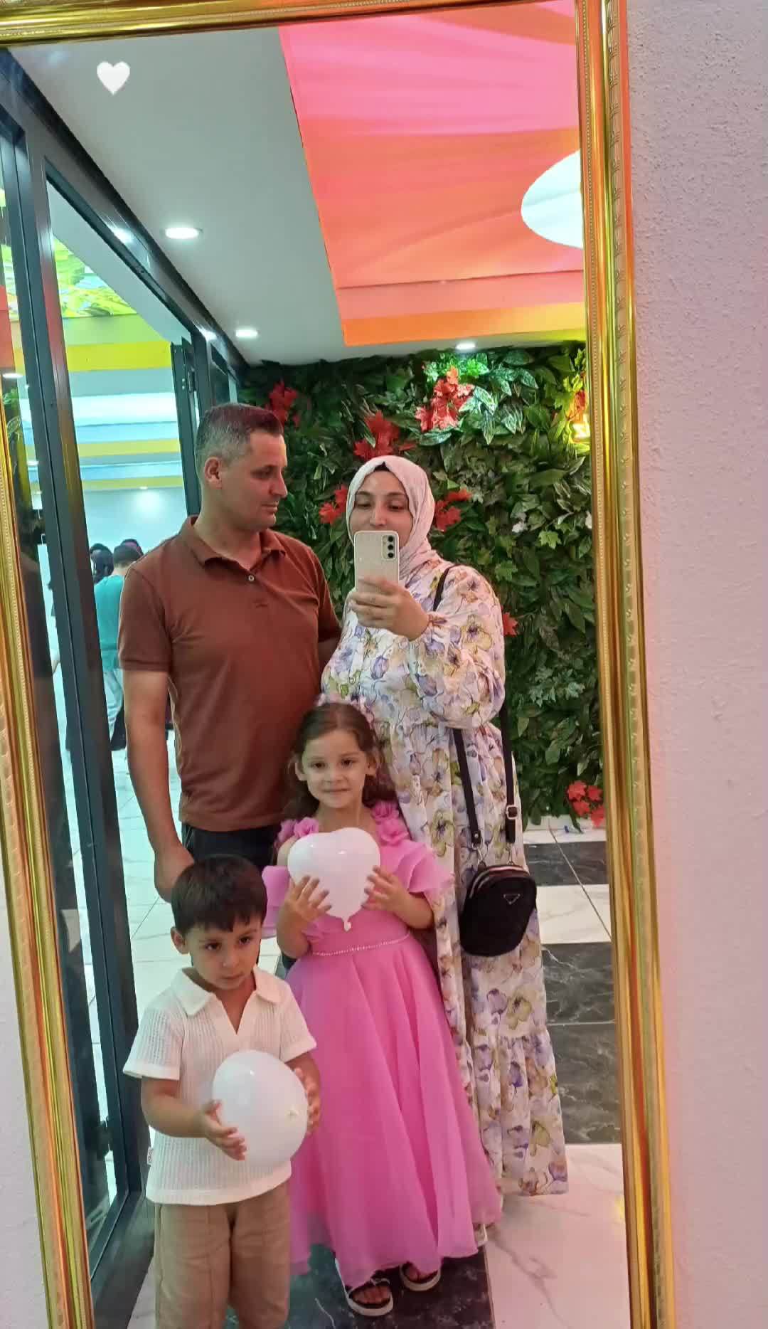 @hilal g&ouml;k&ccedil;e