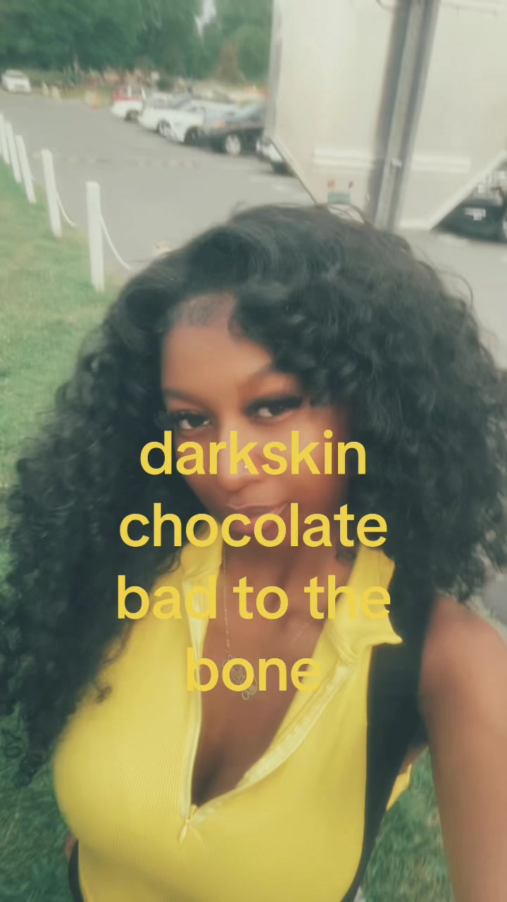 @CAITLYN SIMONE 🎀