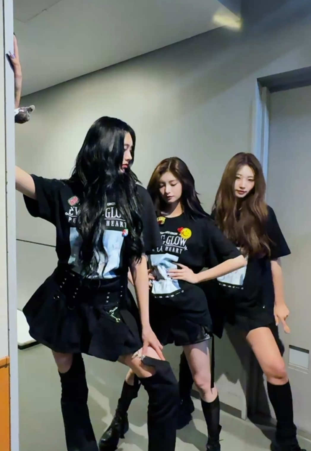 @에버글로우 (EVERGLOW)