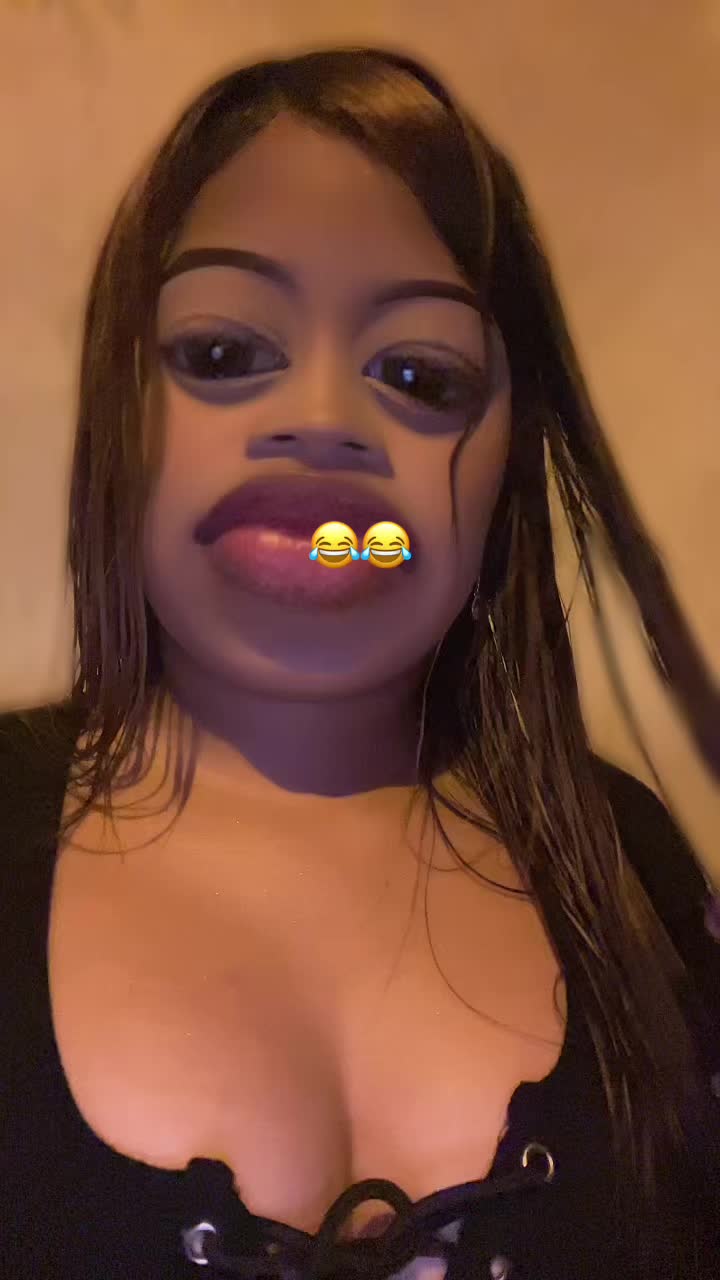 @Emelicita🧡.