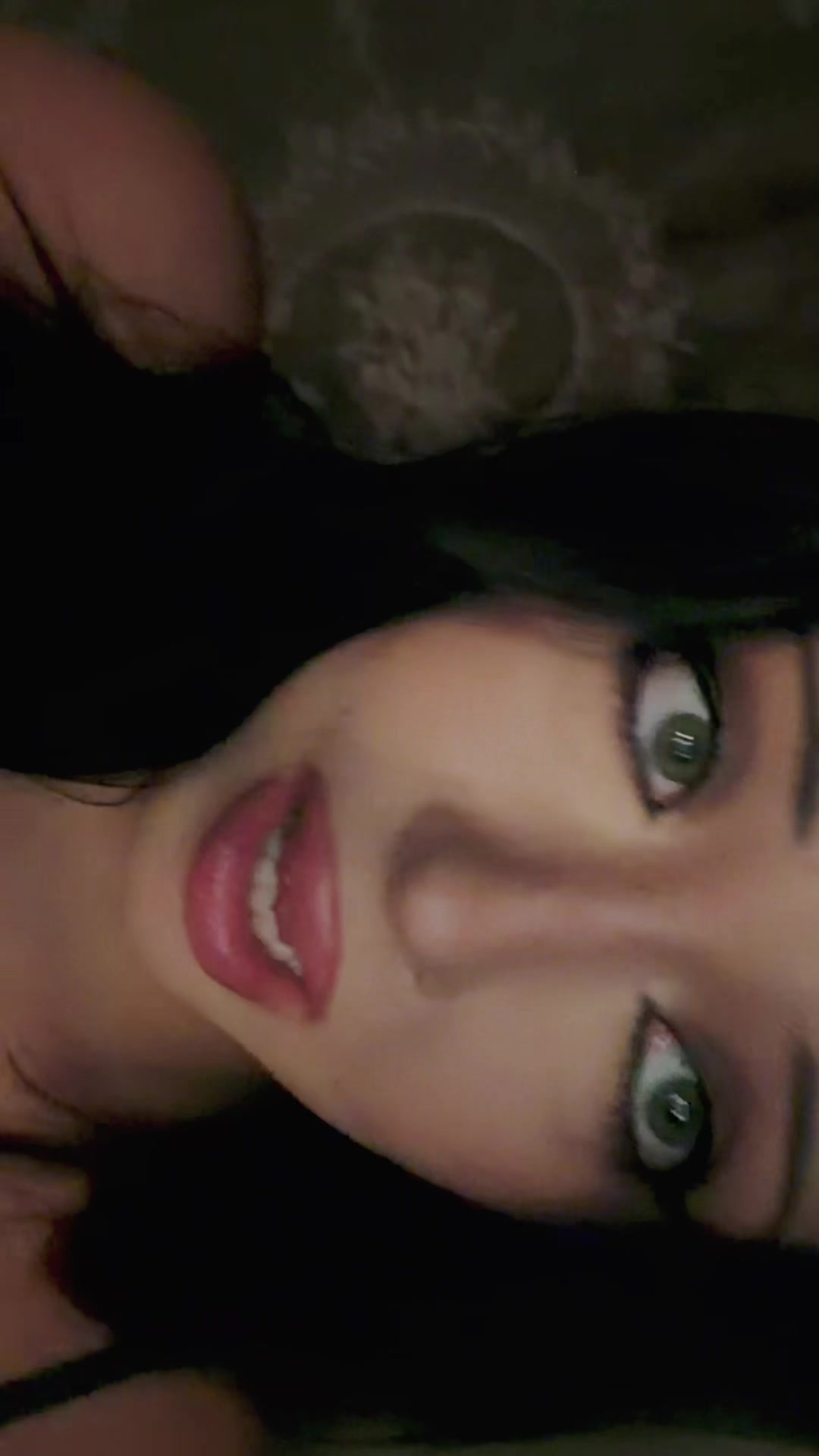 @misschickenbitch
