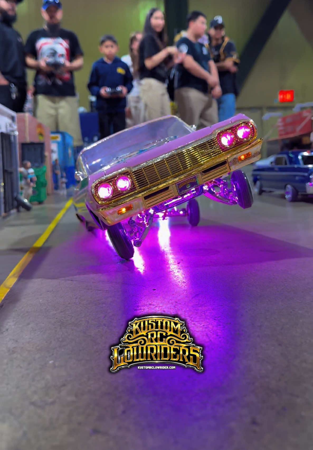 @kustomrclowriders