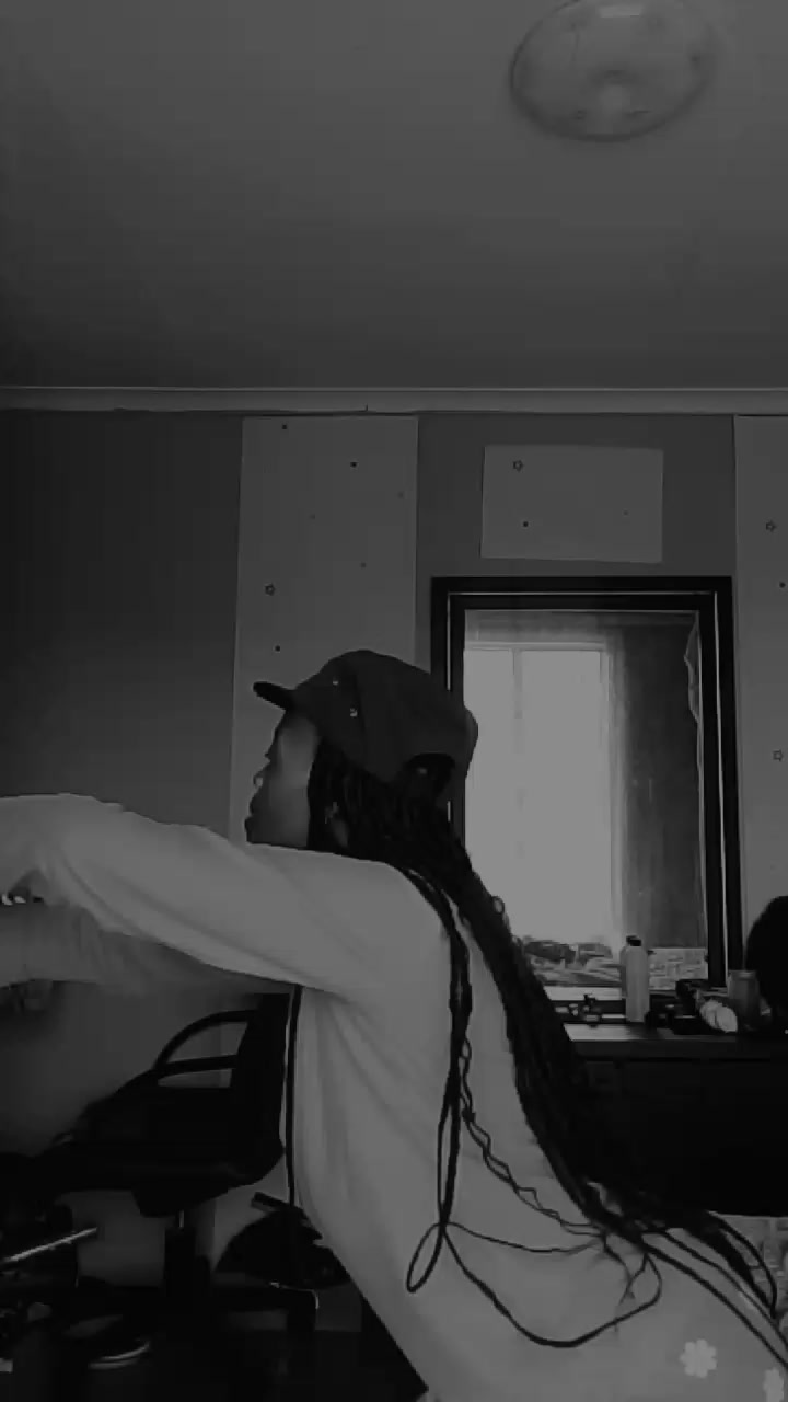 @💫