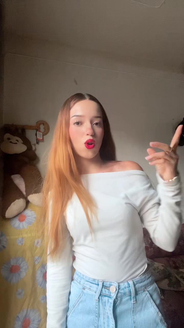 @jaqueline 33