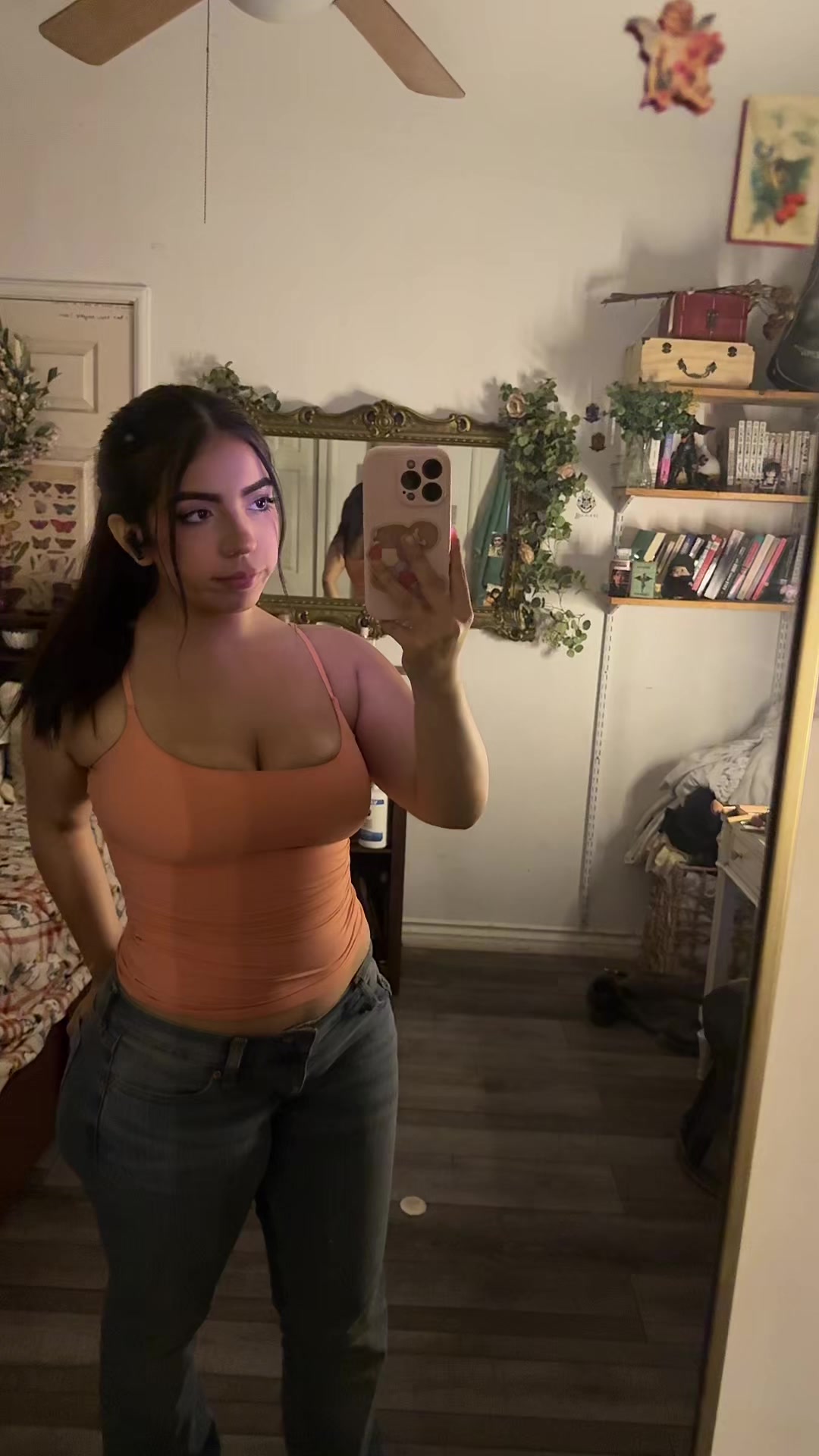@thevaultofsofia