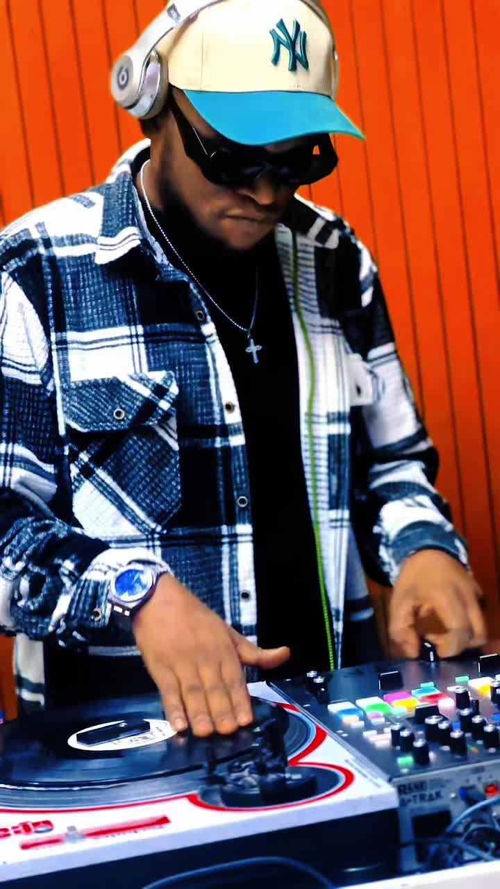 @DJ DEA