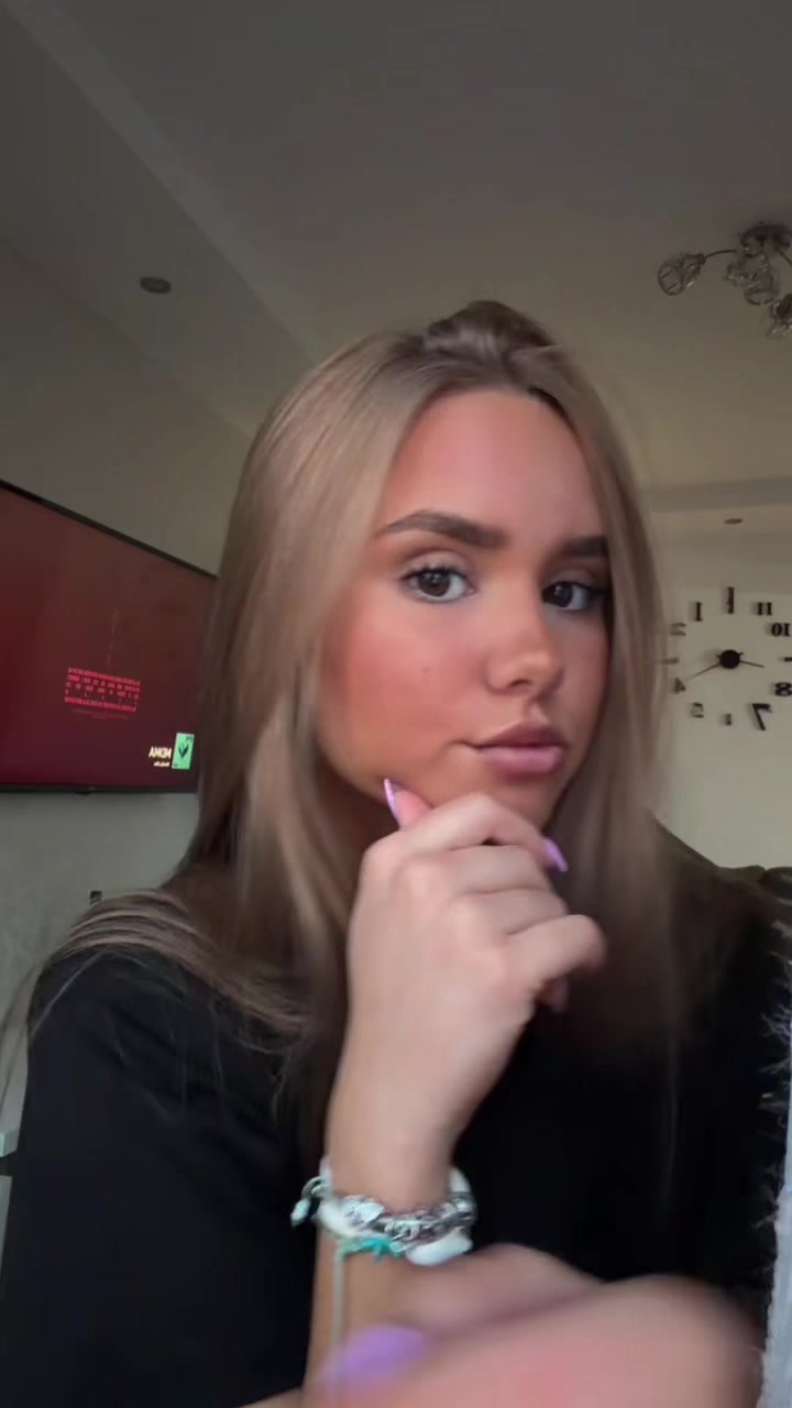 @лара