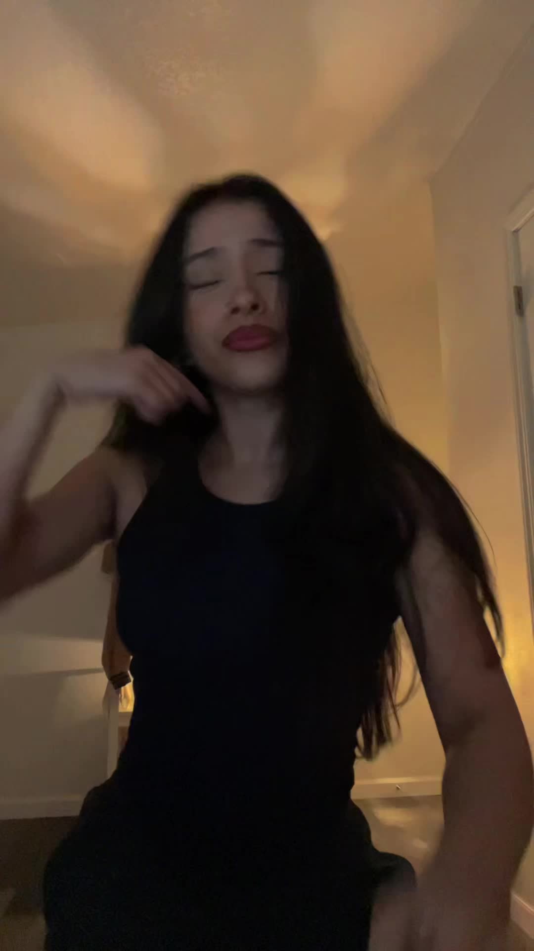 @Luna