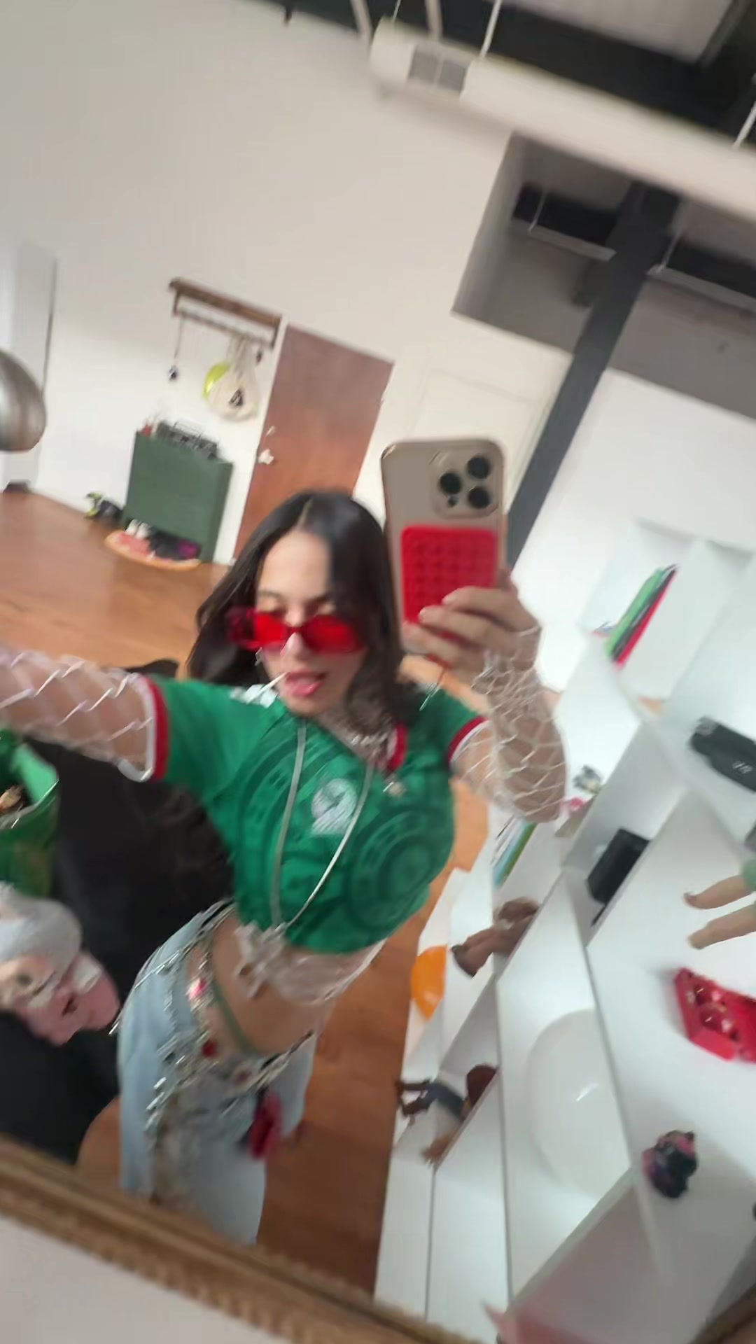@Ela Rey